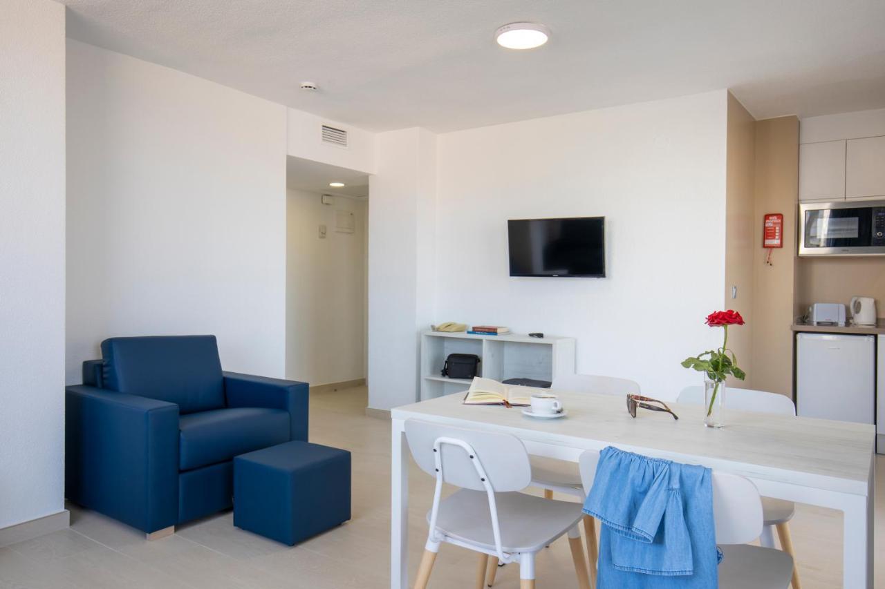 Aparthotel Bcl Levante Lux Benidorm Bagian luar foto