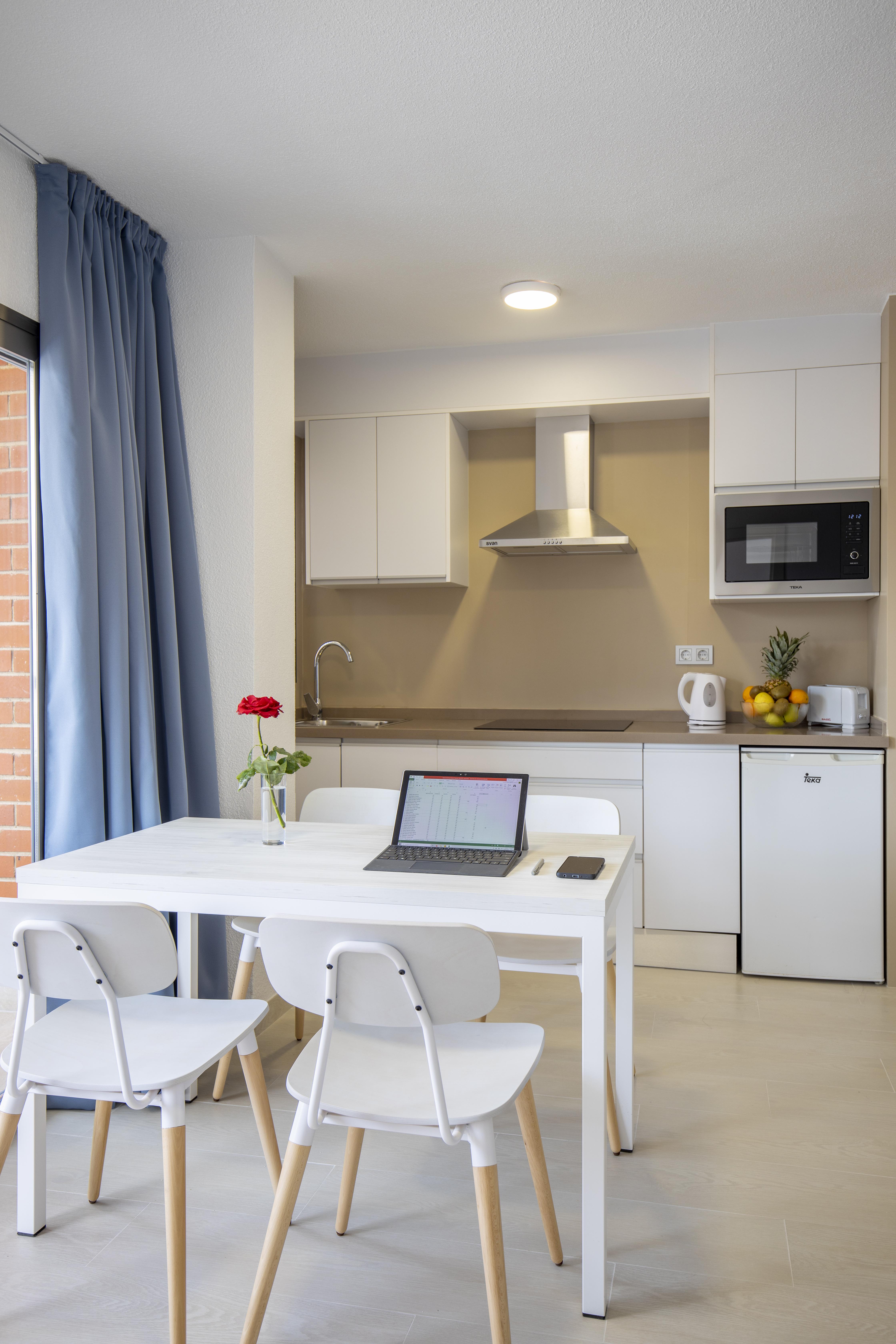Aparthotel Bcl Levante Lux Benidorm Bagian luar foto