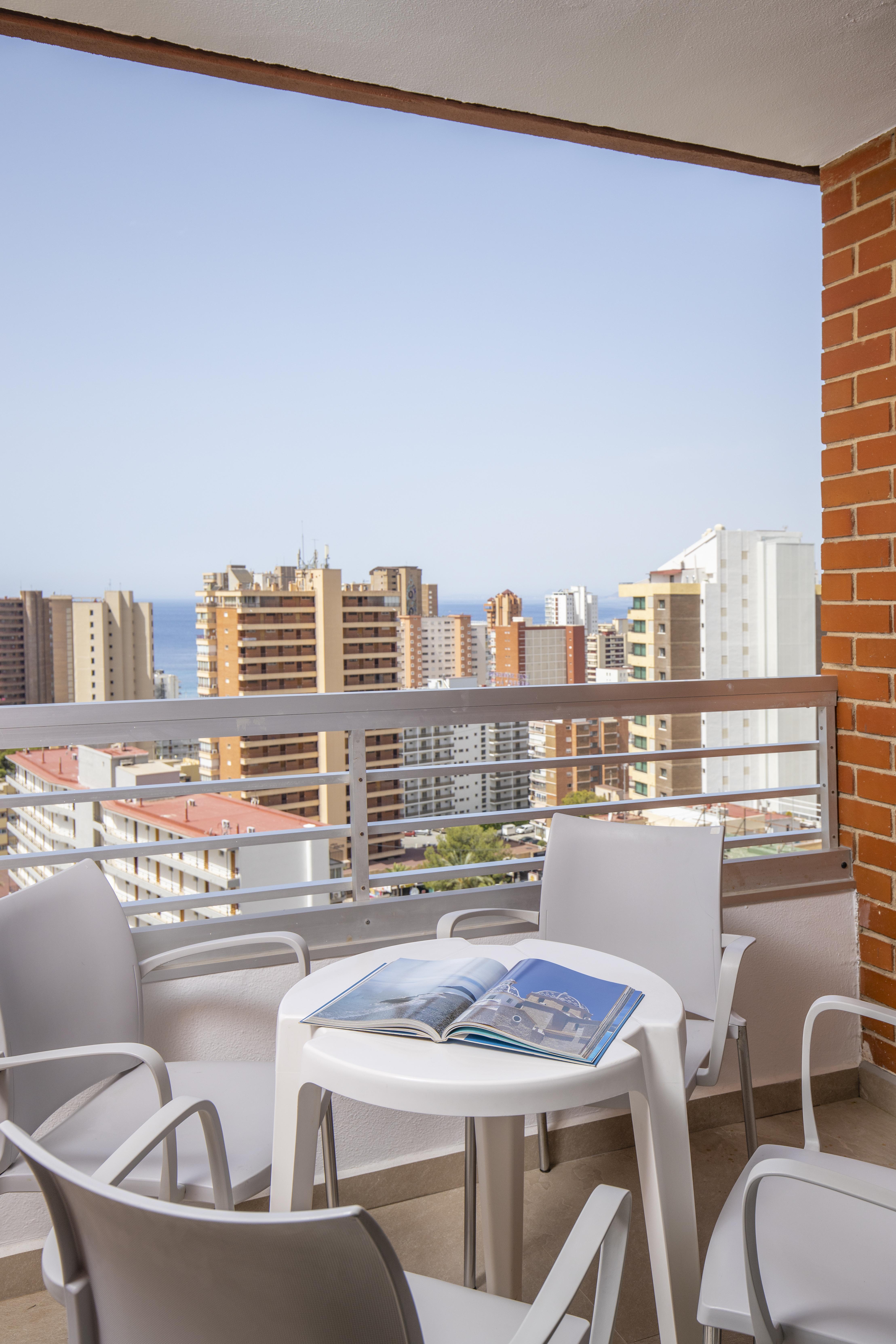 Aparthotel Bcl Levante Lux Benidorm Bagian luar foto