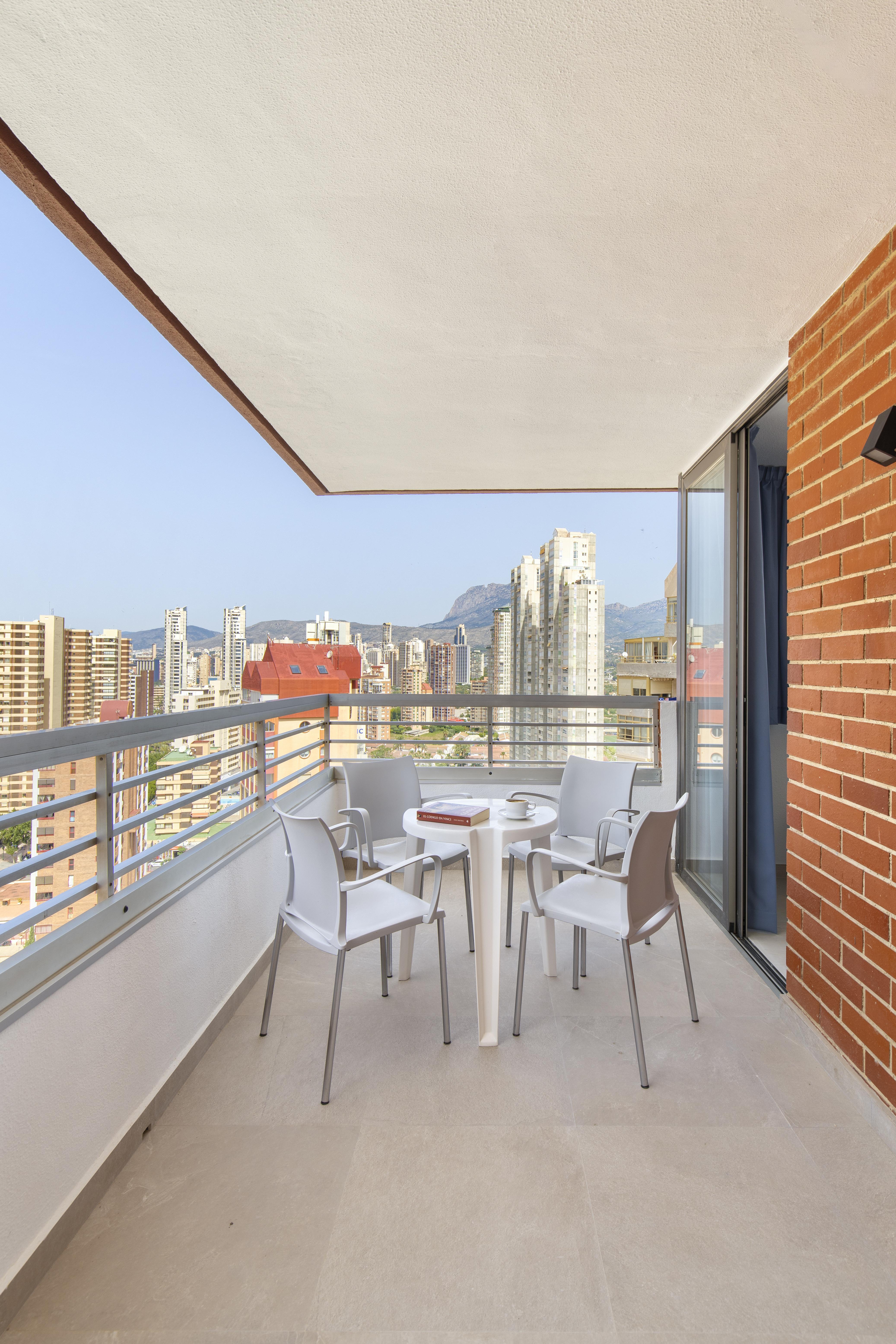 Aparthotel Bcl Levante Lux Benidorm Bagian luar foto