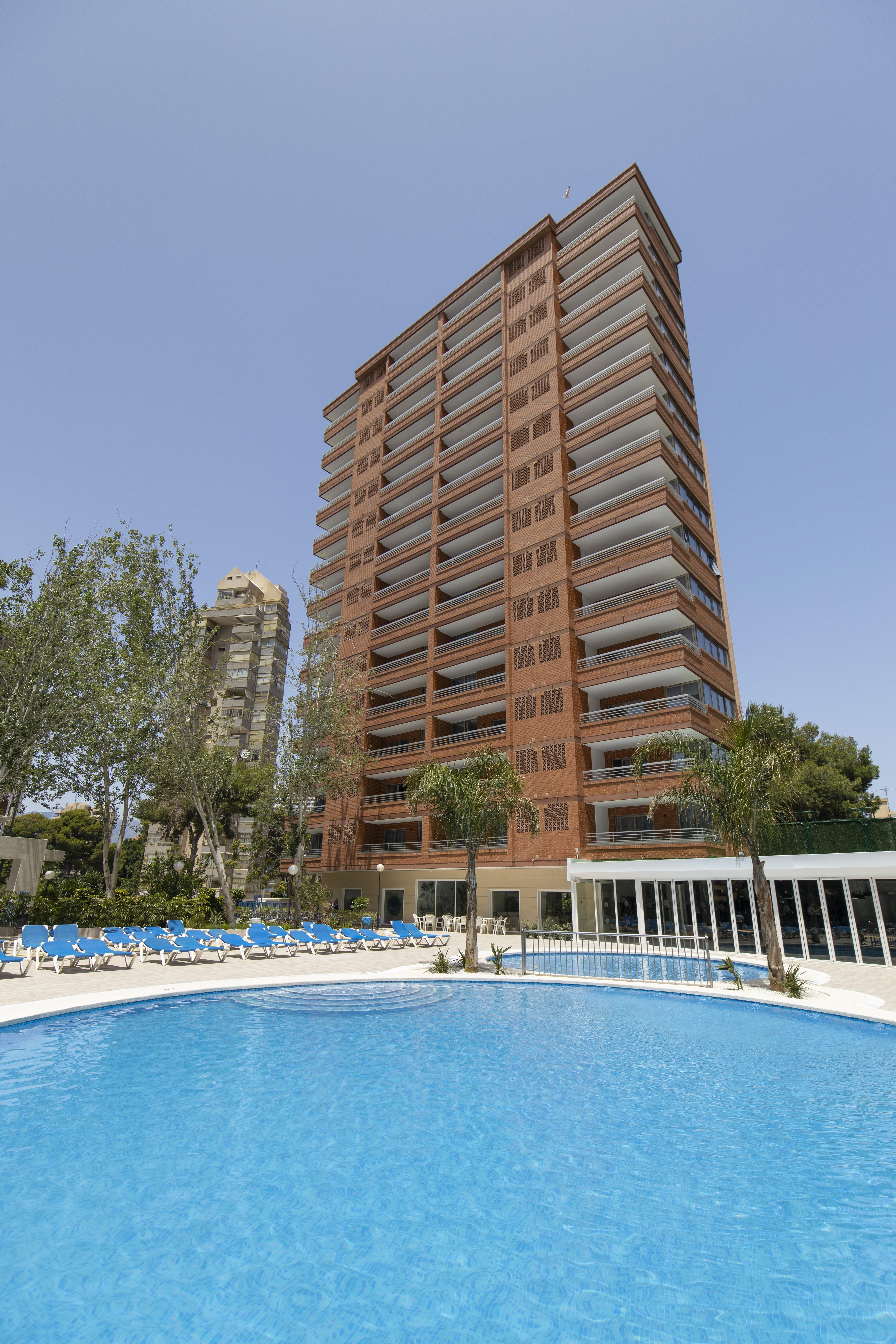 Aparthotel Bcl Levante Lux Benidorm Bagian luar foto
